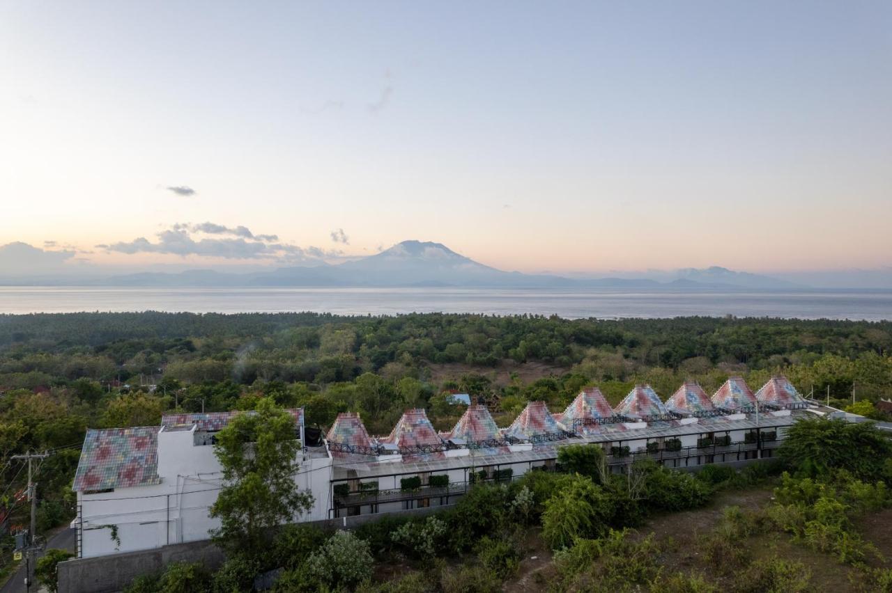 Mambo Hill Resort Toyapakeh Zewnętrze zdjęcie