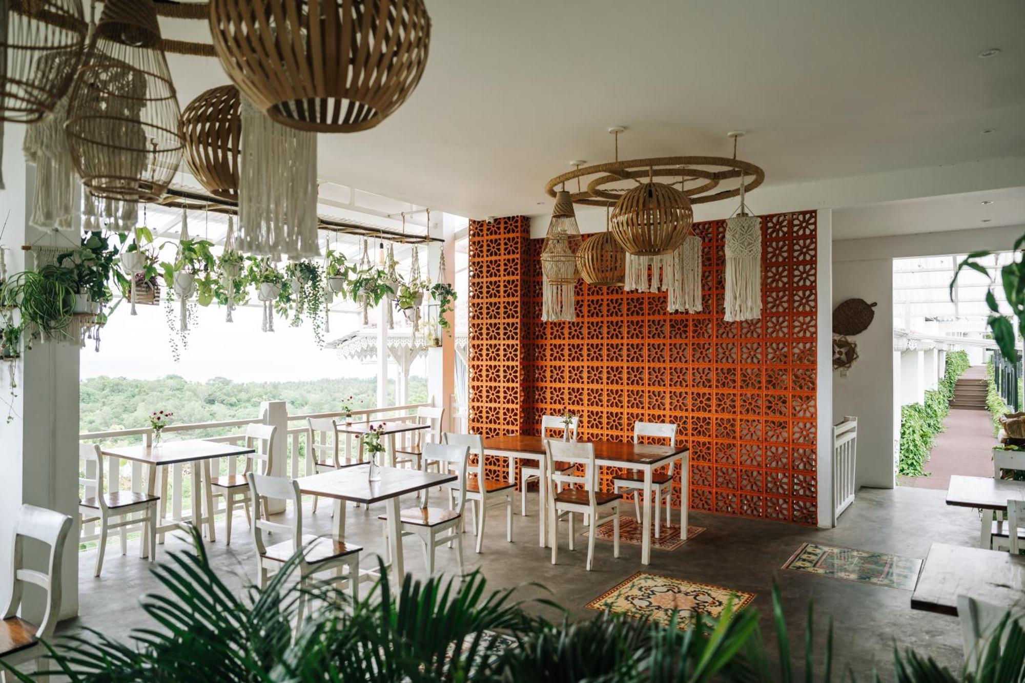 Mambo Hill Resort Toyapakeh Zewnętrze zdjęcie