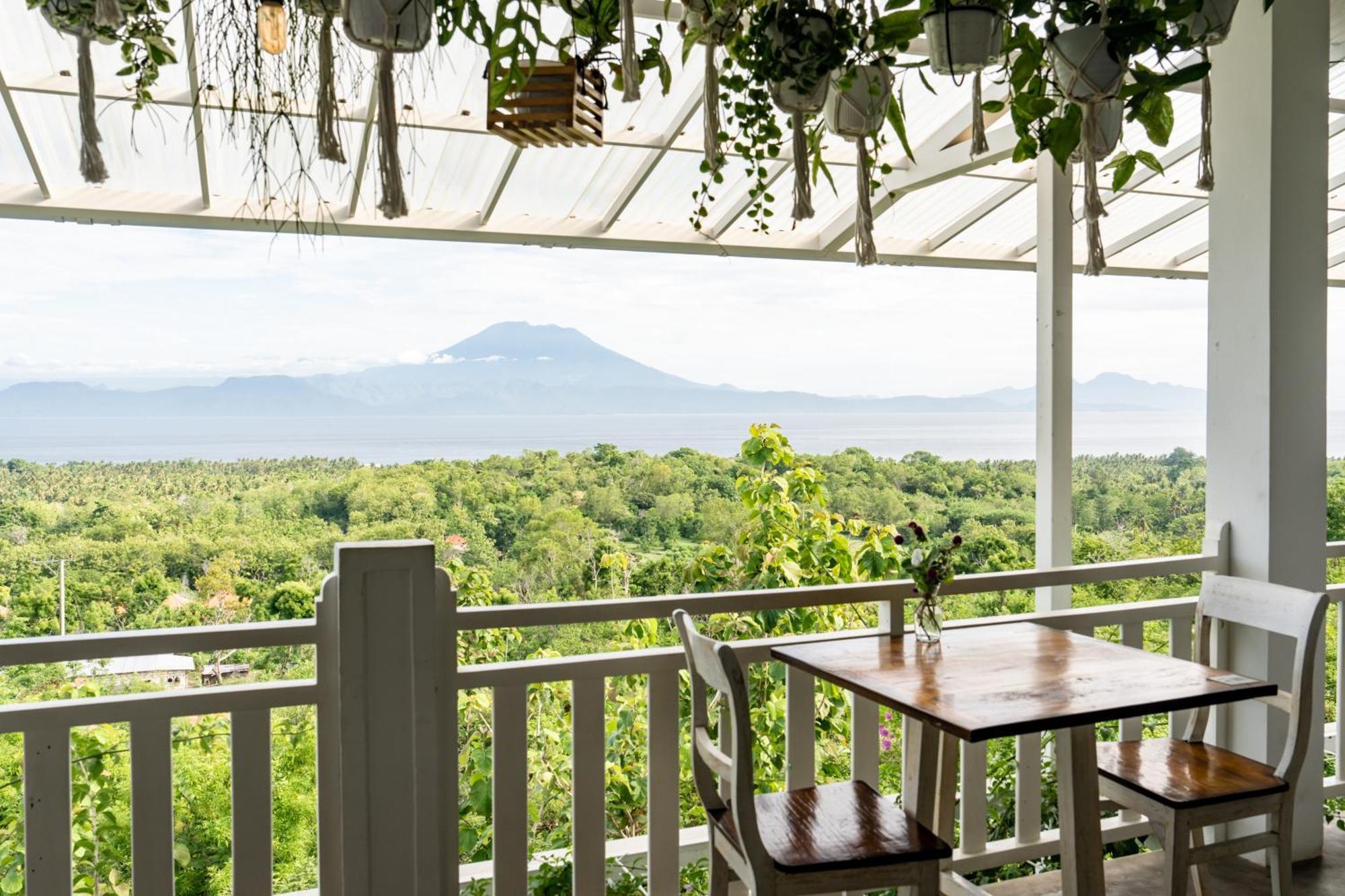 Mambo Hill Resort Toyapakeh Zewnętrze zdjęcie